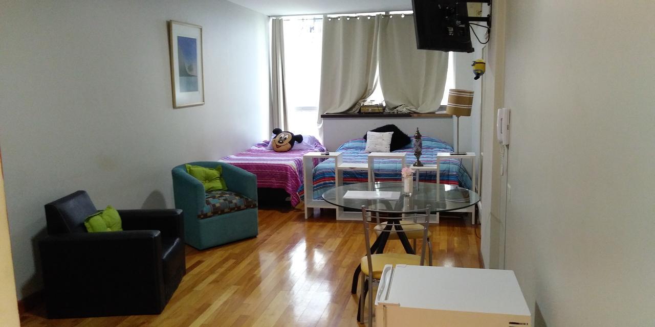 Uruguay 820 Apartamento *